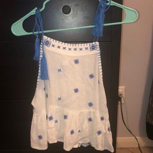 Forver 21 white and blue top